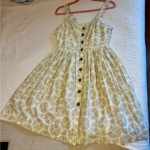 Charming Cream with brown flowers Sundress with Button Detail size 8